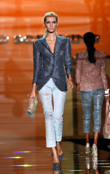 Коллекция от Ermanno Scervino сезона весна-лето 2010